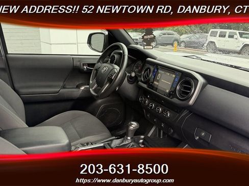 Used 2017 Toyota Tacoma TRD Sport w/ Tow Package (A/T) AWD/4WD image 29