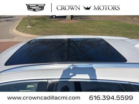 New 2026 Cadillac XT5 Premium Luxury w/ Driver Assist Package AWD/4WD image 5