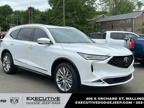 Used 2022 Acura MDX SH-AWD w/ Advance Package image 2