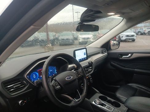 Used 2021 Ford Escape SEL w/ Technology Package image 23