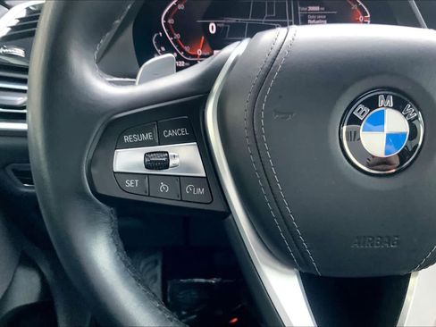 Used 2022 BMW X5 sDrive40i w/ Premium Package image 17