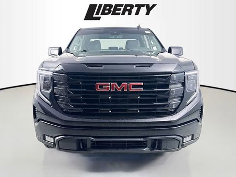 Used 2023 GMC Sierra 1500 Elevation image 2
