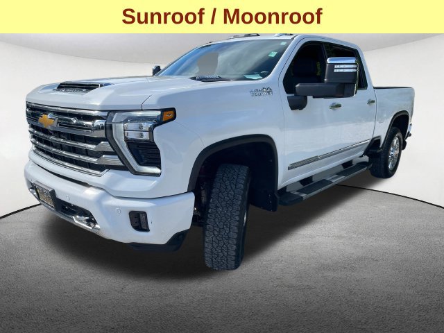 Used 2025 Chevrolet Silverado 2500 High Country w/ High Country Premium Package AWD/4WD image 5