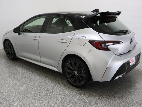 Used 2023 Toyota Corolla XSE FWD image 9