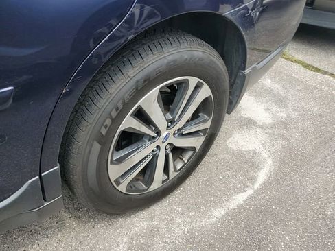 Used 2018 Subaru Outback 2.5i Limited AWD/4WD image 7