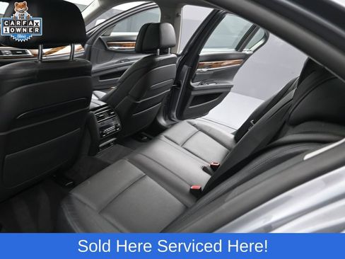 Used 2014 BMW 750i image 33