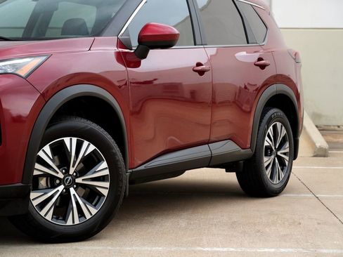 Used 2023 Nissan Rogue SV FWD image 21