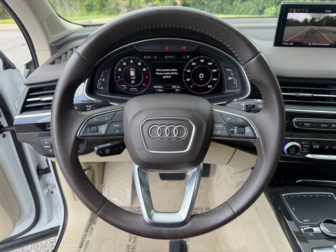 Used 2018 Audi Q7 3.0T Prestige AWD/4WD image 32