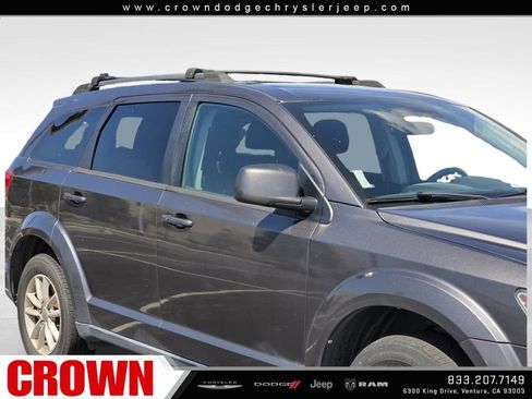 Used 2015 Dodge Journey SXT w/ Flexible Seating Group image 2