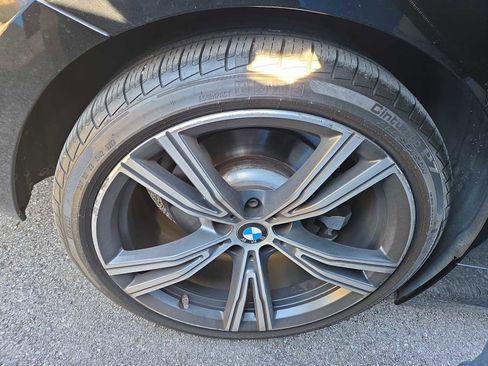 Used 2019 BMW 330i Sedan w/ Convenience Package image 4