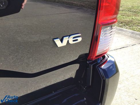 Used 2023 Toyota Tacoma SR image 40