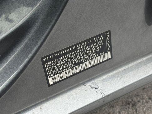 Used 2025 Volkswagen Jetta SE image 23