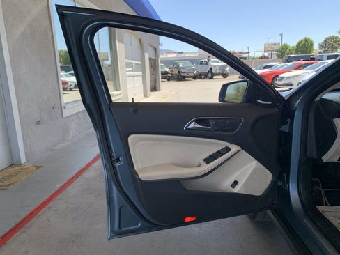 Used 2015 Mercedes-Benz GLA 250 image 10