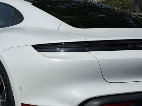 Used 2022 Porsche Taycan RWD image 7