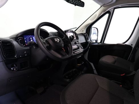 Used 2025 RAM ProMaster 2500 w/ U-Haul Equipment Group FWD image 18