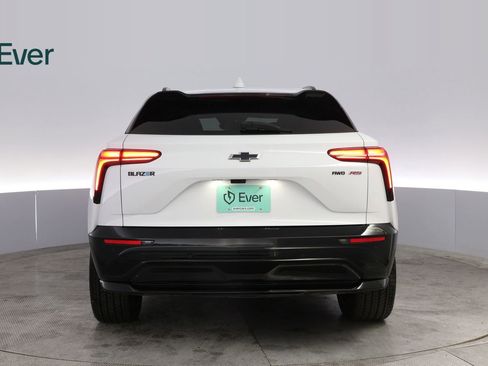 Used 2024 Chevrolet Blazer EV RS AWD/4WD image 15