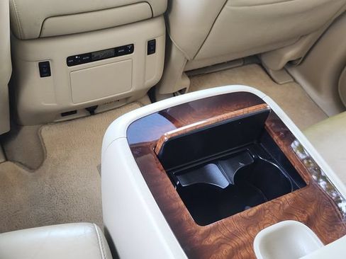 Used 2016 INFINITI QX80 4WD w/ Deluxe Technology Package image 33