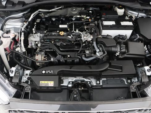 Used 2023 Toyota Corolla Cross XLE w/ Convenience Package FWD image 41