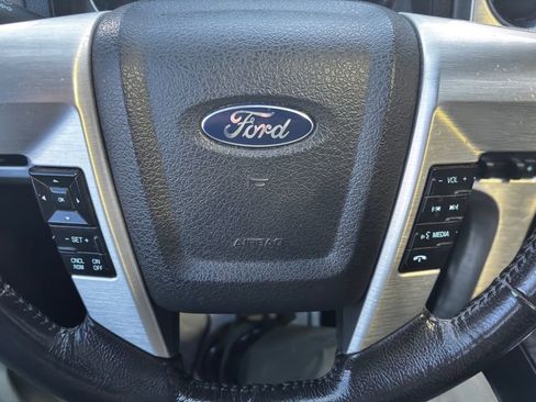 Used 2014 Ford F150 Platinum image 29
