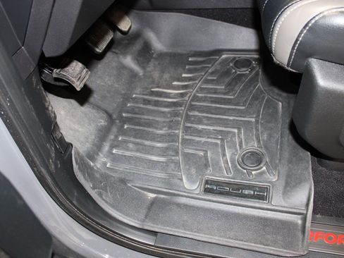 Used 2018 Ford F150 Raptor w/ Equipment Group 802A Luxury image 52