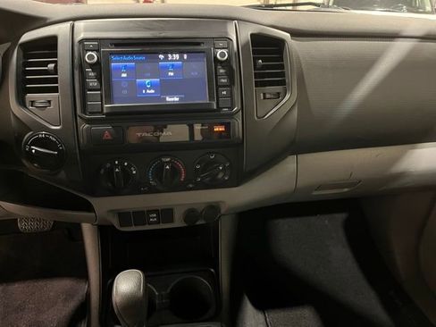 Used 2015 Toyota Tacoma 4x4 Access Cab V6 image 26