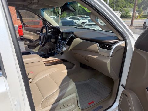 Used 2016 GMC Yukon SLT w/ Open Road Package RWD image 17