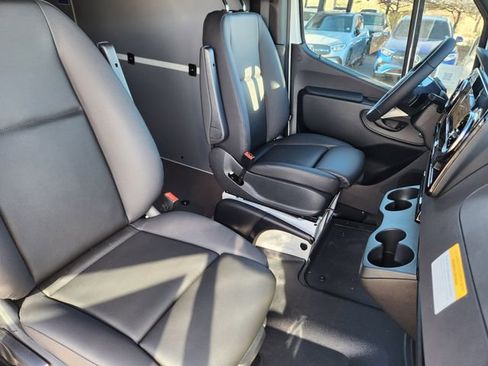 New 2026 Mercedes-Benz Sprinter 2500 image 17