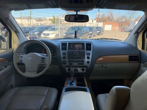 Used 2010 INFINITI QX56 4WD w/ Technology Pkg image 16