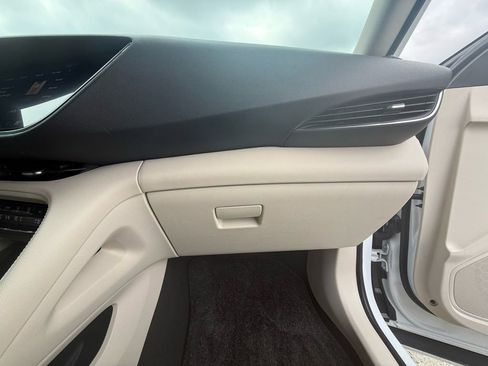 Used 2023 Buick Envision Avenir image 31