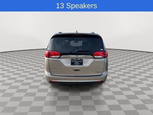 Used 2018 Chrysler Pacifica Limited w/ Advanced Safetytec Group image 8