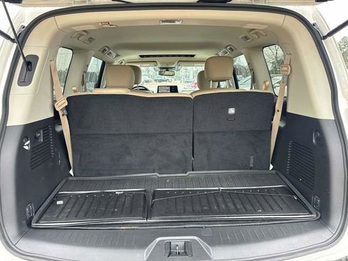 Used 2024 Nissan Armada SL w/ Captain's Chairs Package image 12