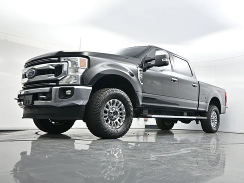 Used 2022 Ford F250 XLT w/ XLT Premium Package image 47