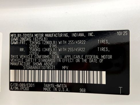 New 2026 Lexus TX 500h AWD image 26