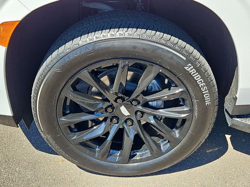 Certified 2024 Cadillac Escalade Sport Platinum w/ LPO, ONYX Package AWD/4WD image 8