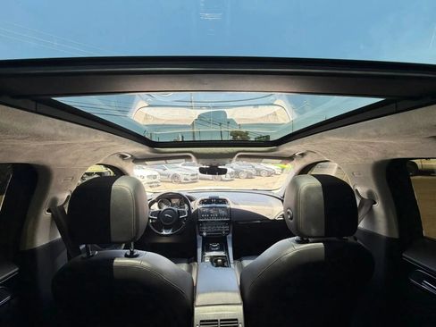 Used 2020 Jaguar F-PACE Prestige AWD/4WD image 18