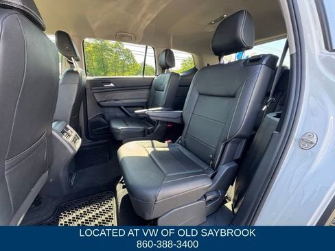 Used 2023 Volkswagen Atlas SE w/ Black Wheel Package AWD/4WD image 11