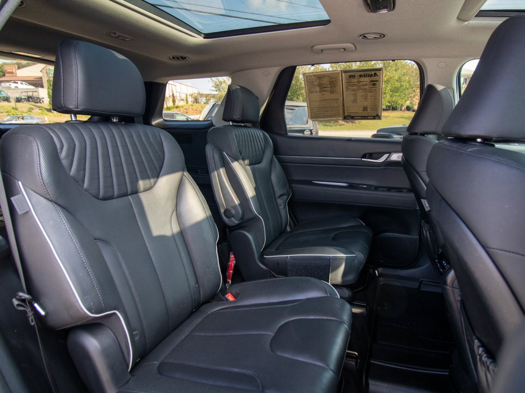 Certified 2024 Hyundai Palisade Limited FWD image 18