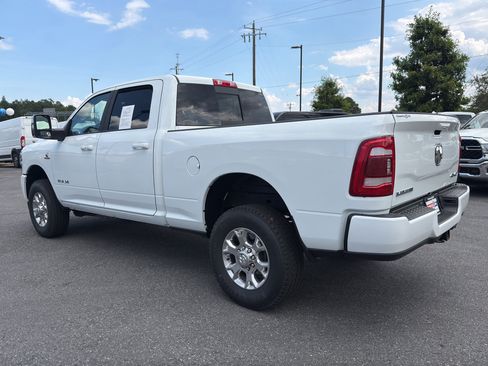 Used 2024 RAM 2500 Laramie AWD/4WD image 7