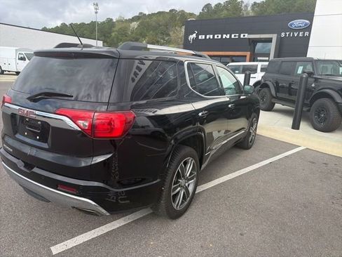 Used 2019 GMC Acadia Denali image 6