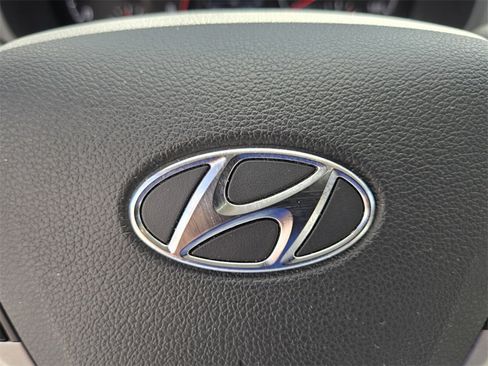 Used 2022 Hyundai Accent SEL w/ Cargo Package image 26