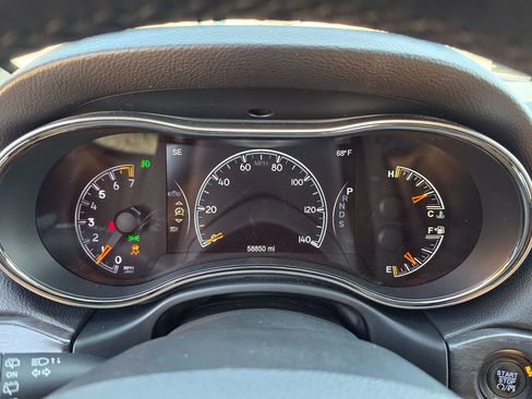 Used 2014 Jeep Grand Cherokee Limited AWD/4WD image 25
