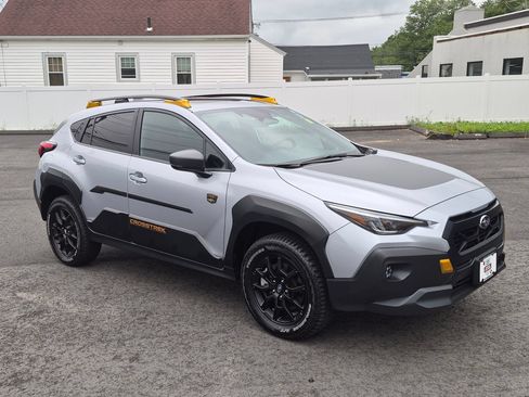 Used 2025 Subaru Crosstrek 2.5i Wilderness AWD/4WD image 3