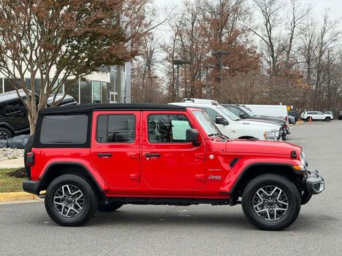 Certified 2024 Jeep Wrangler Sahara image 5