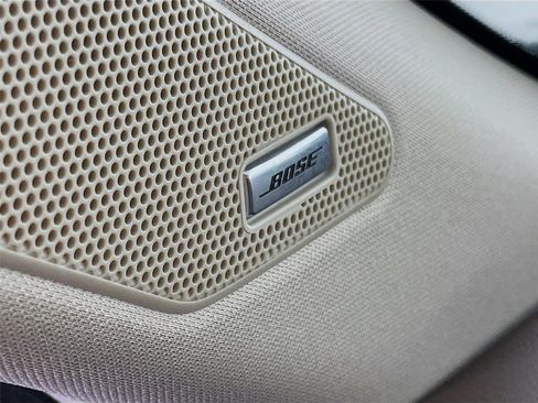 Used 2023 Nissan Rogue SL w/ SL Premium Package image 38