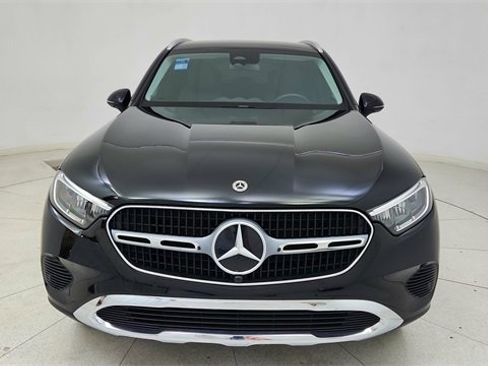 Used 2025 Mercedes-Benz GLC 350e GLC 350e image 2