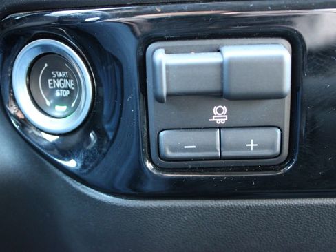 Used 2024 Chevrolet Silverado 2500 LT image 53