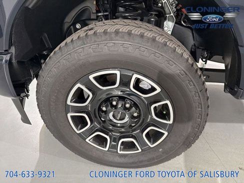 New 2025 Ford F250 Platinum w/ FX4 Off-Road Package image 5