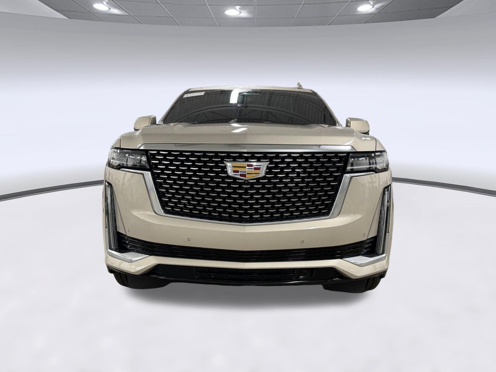 Used 2021 Cadillac Escalade ESV Premium Luxury w/ Driver Assist Tech Package AWD/4WD image 6