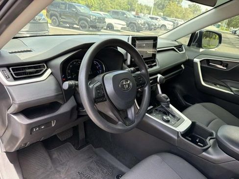 Used 2024 Toyota RAV4 AWD Hybrid image 12