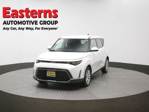 Used 2023 Kia Soul LX FWD image 53